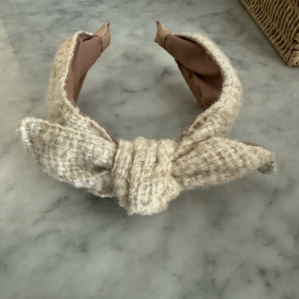 Elegant Cream Knotted Headband